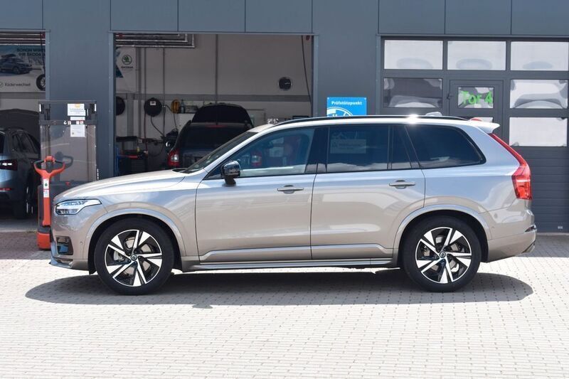 Gebraucht Volvo XC90 R-Design 235 PS (172 kW) 2022 Pebble grey / metallic SUV