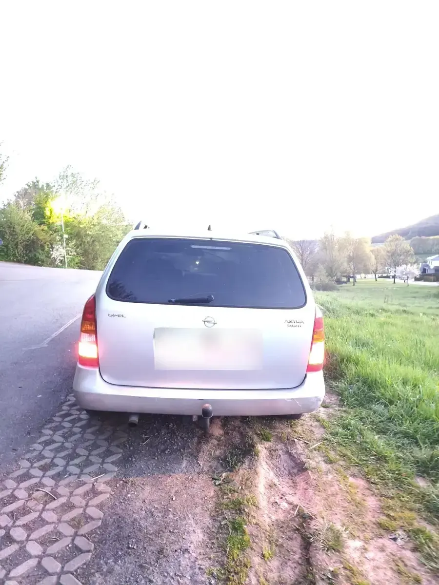 Gebraucht Opel Astra 101 PS (74 kW) 2002 Silber Kombi