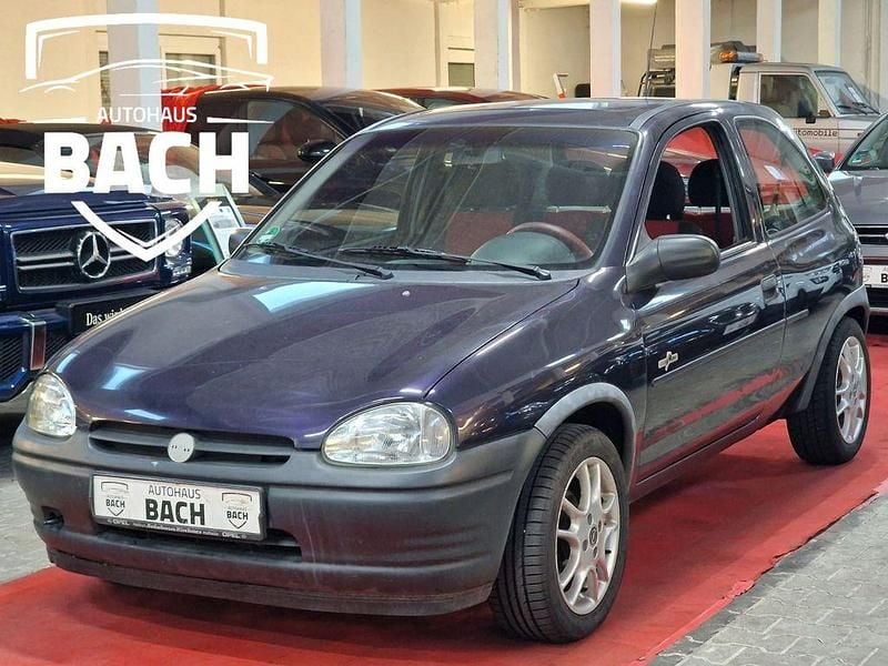 Violet Gebraucht 1996 Opel Corsa Kleinwagen | 1.499 € (Teuer) - Bild 1/4