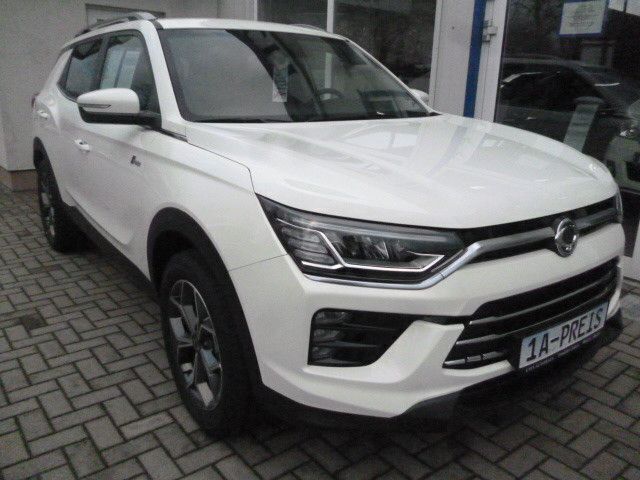 Grand white Neu 2024 Ssangyong (KGM) Korando SUV | 24.540 € - Bild 1/4