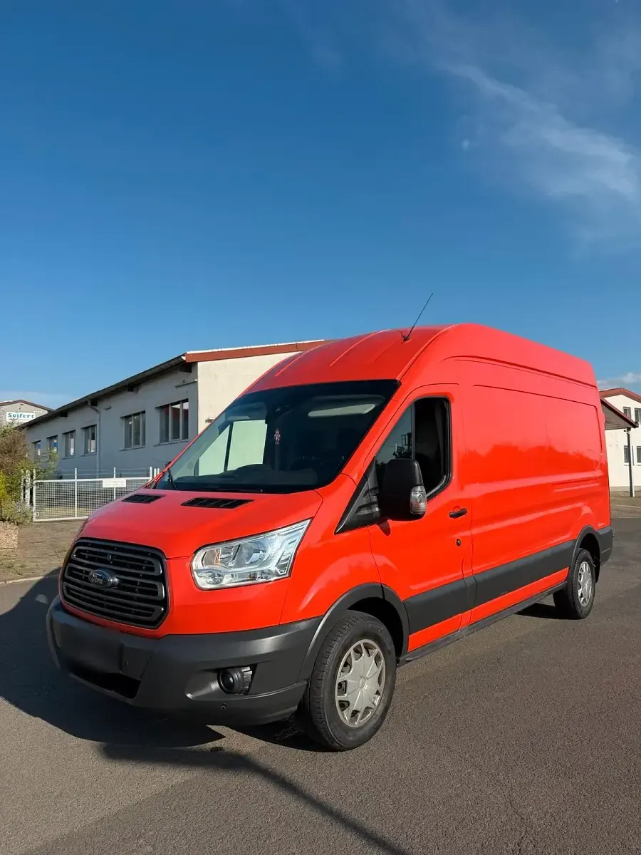 Gebraucht Ford Transit 170 PS (125 kW) 2017 Rot Van / Kleinbus