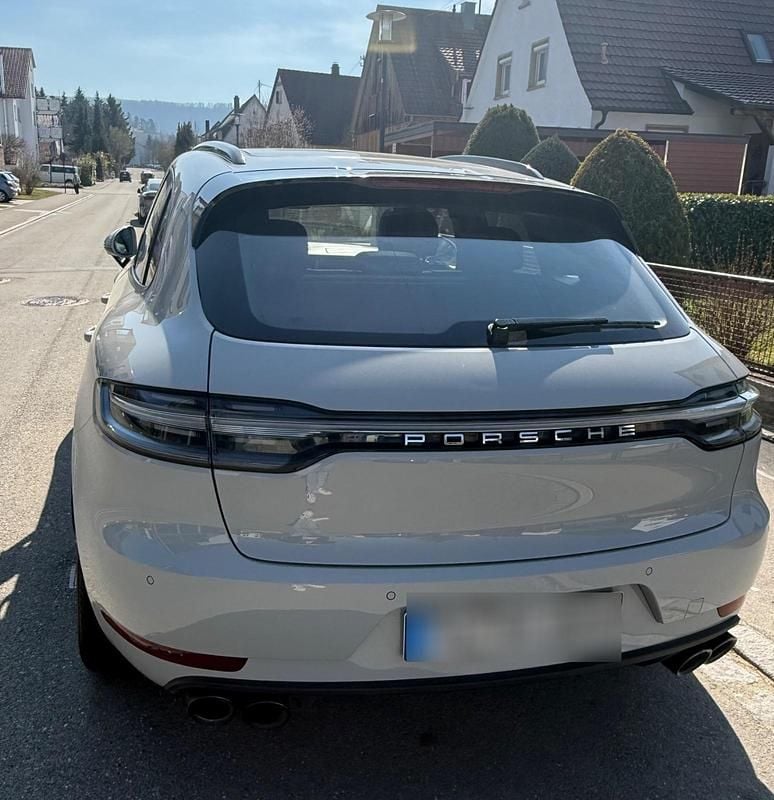 Gebraucht Porsche Macan 245 PS (180 kW) 2019 Grau SUV