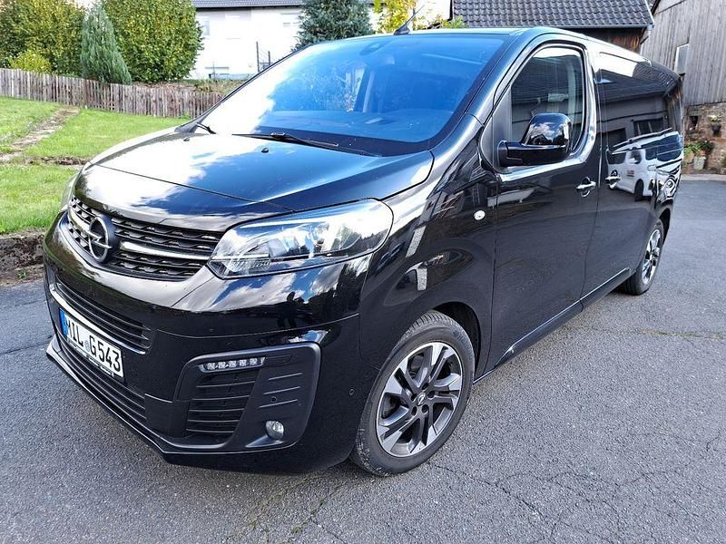 Schwarz Gebraucht 2021 Opel Zafira Life Van | 28.950 € (Guter Preis) - Bild 1/4