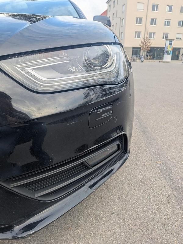 Gebraucht Audi A4 Ambiente 150 PS (110 kW) 2013 Schwarz Kombi