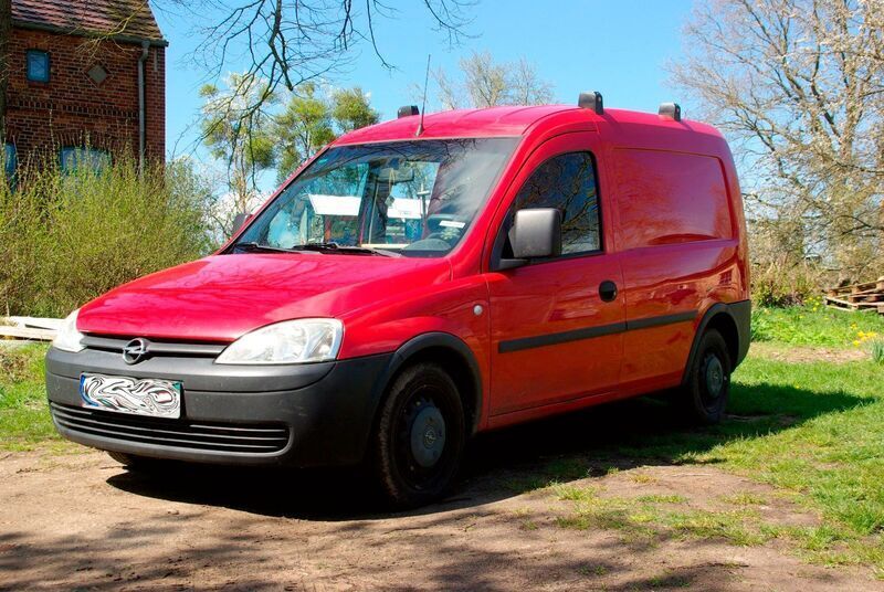 Usata Opel Combo 75 CV (55 kW) 2008 Rosso Monovolume