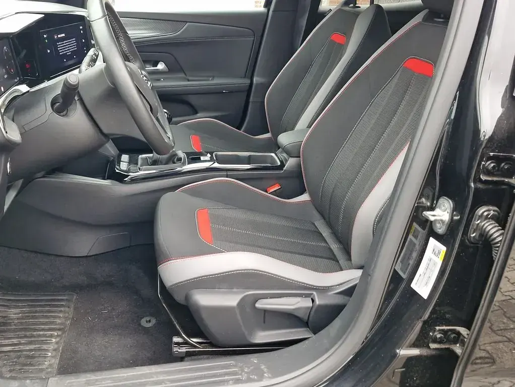 Gebraucht Opel Mokka 136 PS (100 kW) 2023 Schwarz SUV