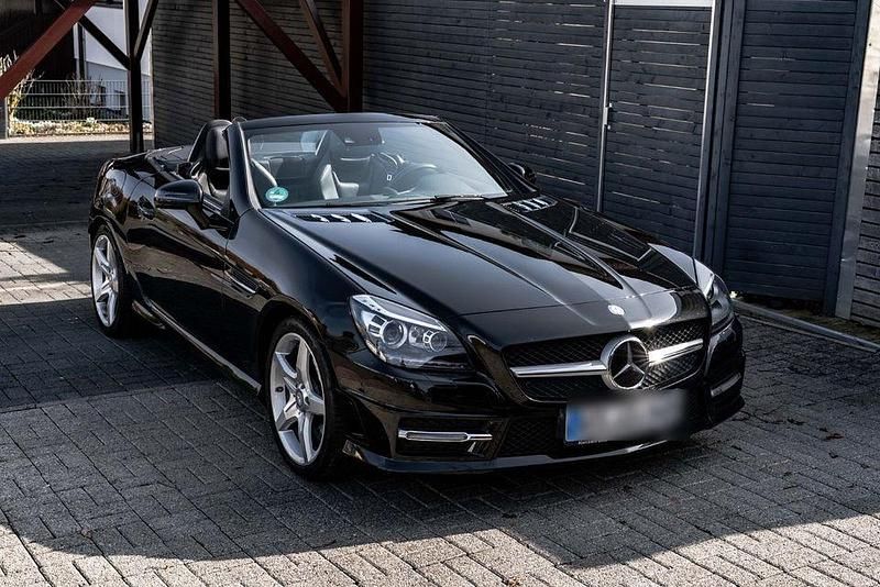 Schwarz Gebraucht 2014 Mercedes SLK350 AMG Cabrio | 27.850 € (Fairer Preis) - Bild 1/4