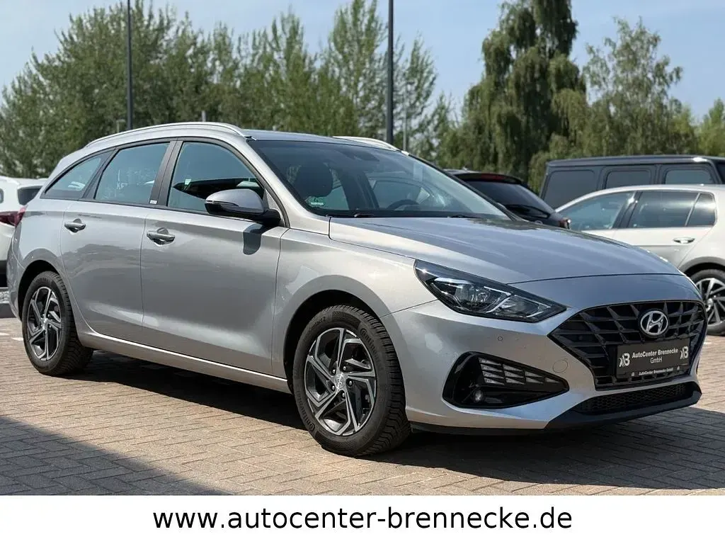 Gebraucht Hyundai i30 Trend 116 PS (85 kW) 2022 Silber Kombi