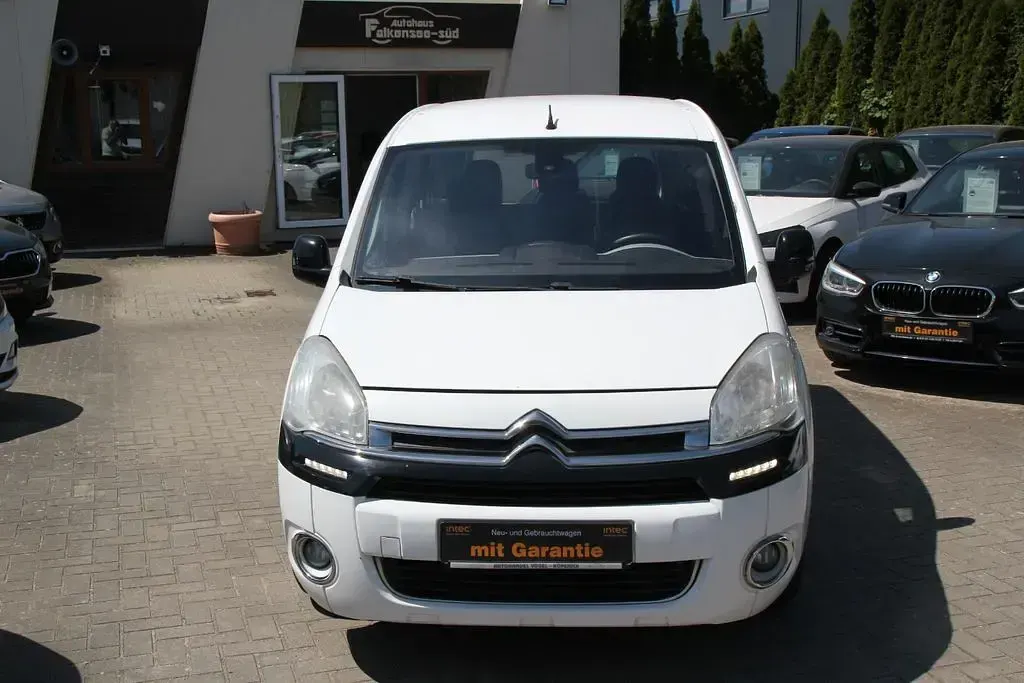 Gebraucht Citroën Berlingo SELECTION 98 PS (72 kW) 2012 Weiß Van / Kleinbus