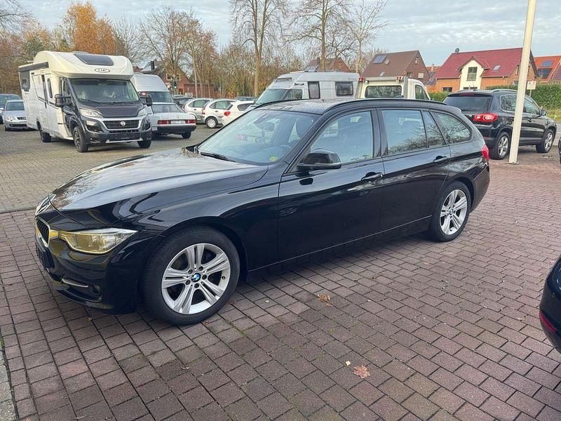 Schwarz Gebraucht 2014 BMW 318 Kombi | 7.499 € (Guter Preis) - Bild 1/4