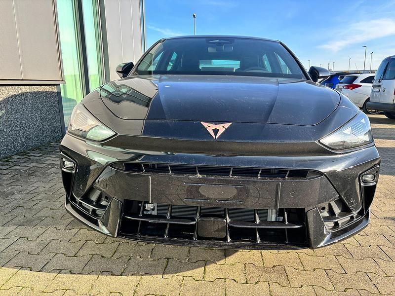 Nowe Cupra Leon Basis 150 KM (110 kW) 2025 Czarny Sedan/Limuzyna