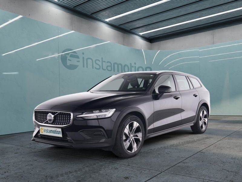 Gebraucht Volvo V60 CC Plus 197 PS (144 kW) 2023 Schwarz Kombi