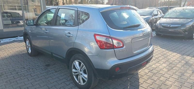 Gebraucht Nissan Qashqai Visia 150 PS (110 kW) 2010 Grau SUV