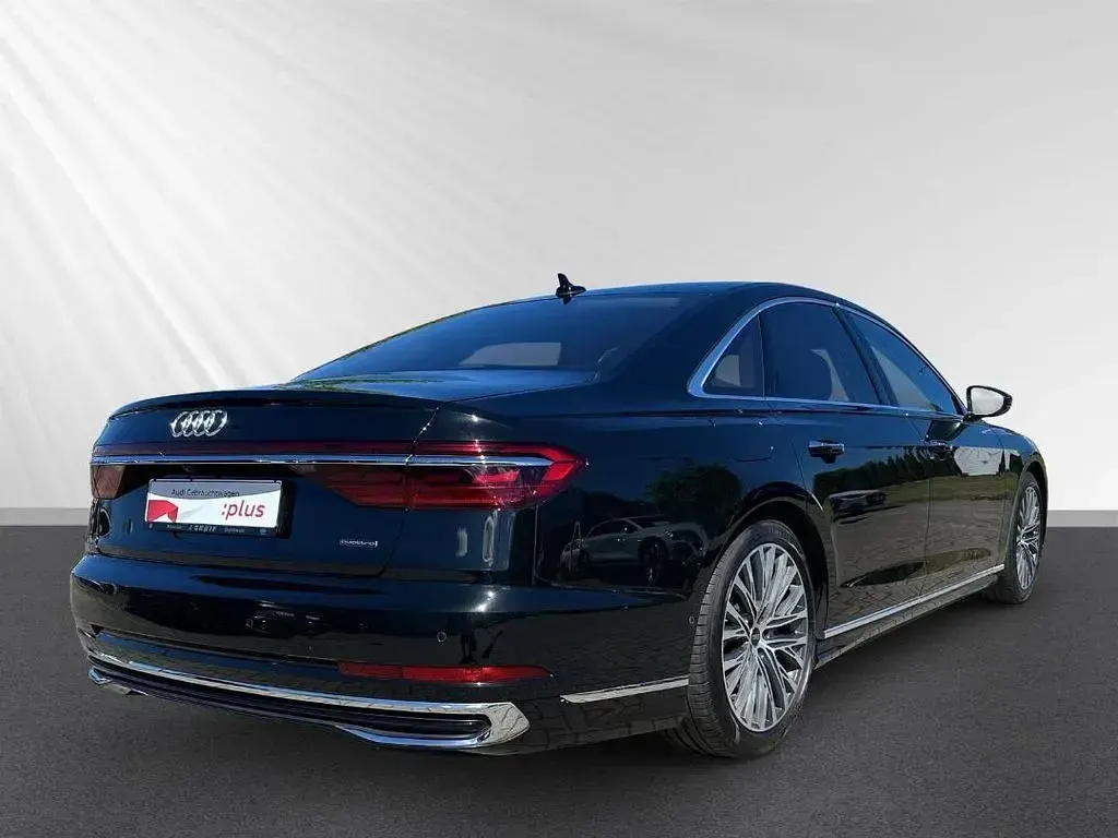 Gebraucht Audi A8 Ambiente 460 PS (338 kW) 2022 Mythosschwarz metallic Limousine