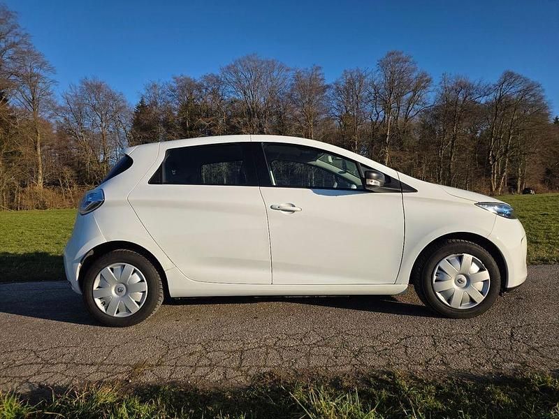 Gebraucht Renault Zoe 42 kW (58 PS) 2018 Weiß Kleinwagen