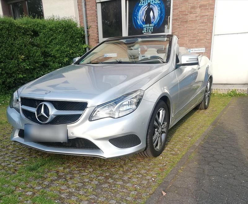 Gebraucht Mercedes E220 170 PS (125 kW) 2013 Silber Cabrio