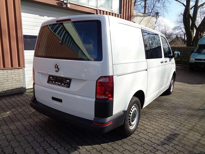 Gebraucht VW Transporter 102 PS (75 kW) 2018 Weiß Van
