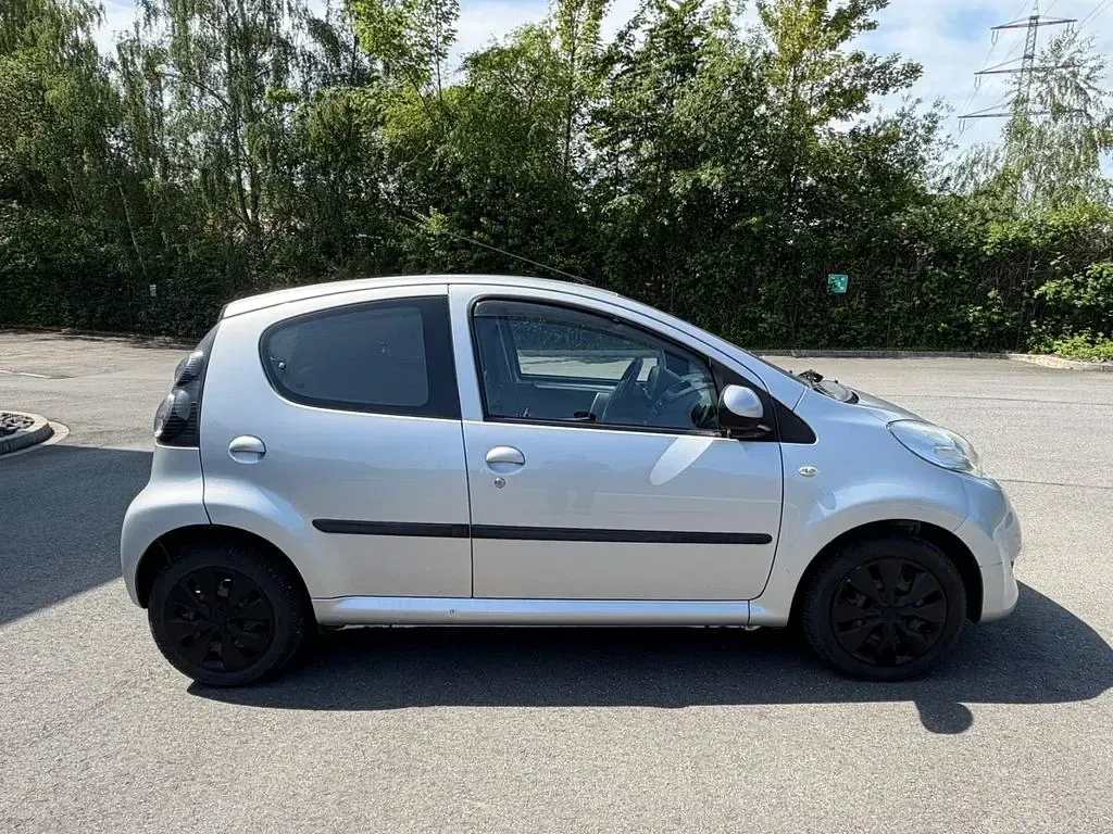 Gebraucht Citroën C1 Style 68 PS (50 kW) 2010 Grau Kleinwagen