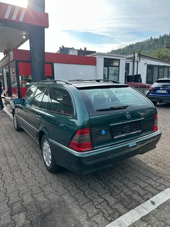 Gebraucht Mercedes C180 Elegance 122 PS (89 kW) 2000 Limousine