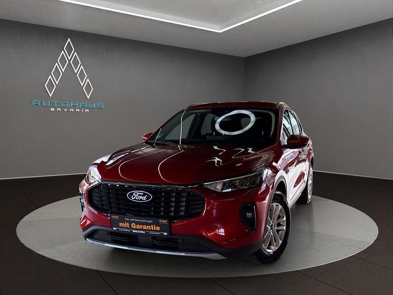 Rot Gebraucht 2024 Ford Kuga Titanium SUV | 26.900 € (Superpreis) - Bild 1/4