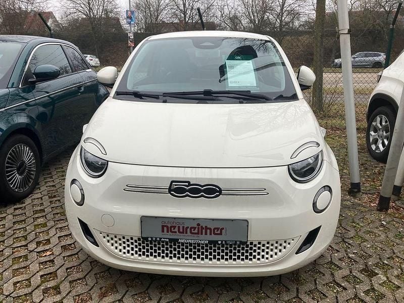 Gebraucht Fiat 500e 86 kW (118 PS) 2023 Weiß