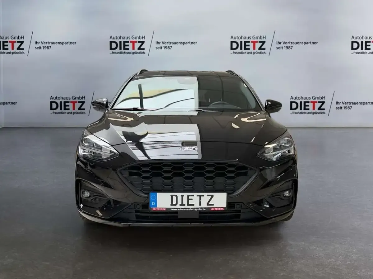 Gebraucht Ford Focus ST-Line 125 PS (91 kW) 2020 Schwarz Kombi