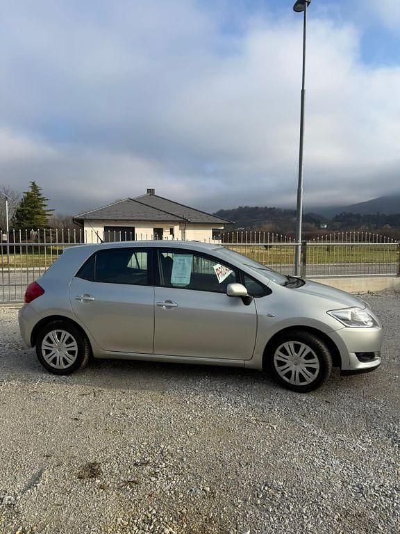 Gebraucht Toyota Auris 124 PS (91 kW) 2007 Gold Kleinwagen