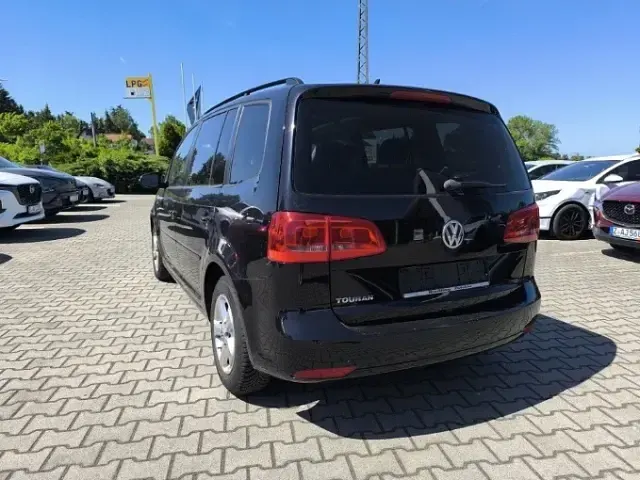 Gebraucht VW Touran 105 PS (77 kW) 2013 Schwarz Van / Kleinbus