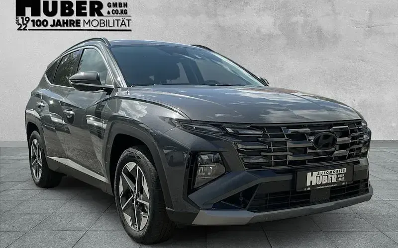 Neu Hyundai Tucson Trend 150 PS (110 kW) 2026 Grau metallic SUV