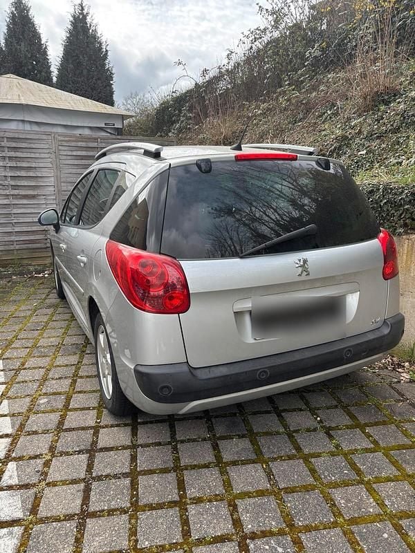 Gebraucht Peugeot 207 95 PS (69 kW) 2009 Grau Kombi