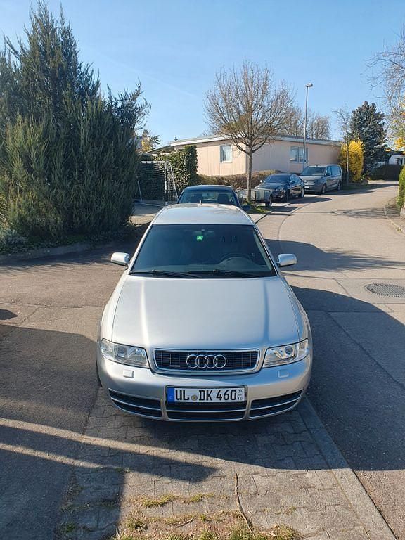Gebraucht Audi S4 Sport 265 PS (194 kW) 2000 Grau Kombi