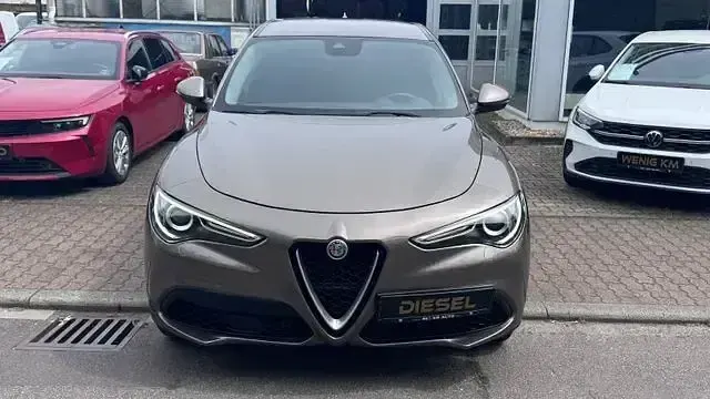 Gebraucht Alfa Romeo Stelvio Super 280 PS (205 kW) 2018 Braun SUV