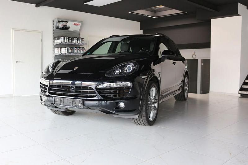 Schwarz Gebraucht 2013 Porsche Cayenne SUV | 29.900 € (Fairer Preis) - Bild 1/4