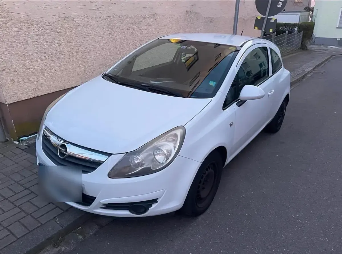 Gebraucht Opel Corsa 70 PS (51 kW) 2008 Weiß Kleinwagen