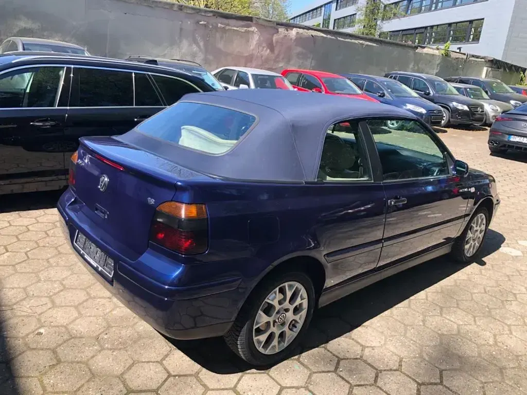 Gebraucht VW Golf Cabriolet Highline 90 PS (66 kW) 2000 Blau Cabrio