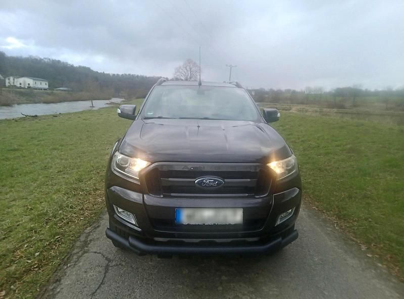 Gebraucht Ford Ranger 200 PS (147 kW) 2016 Schwarz Abholung