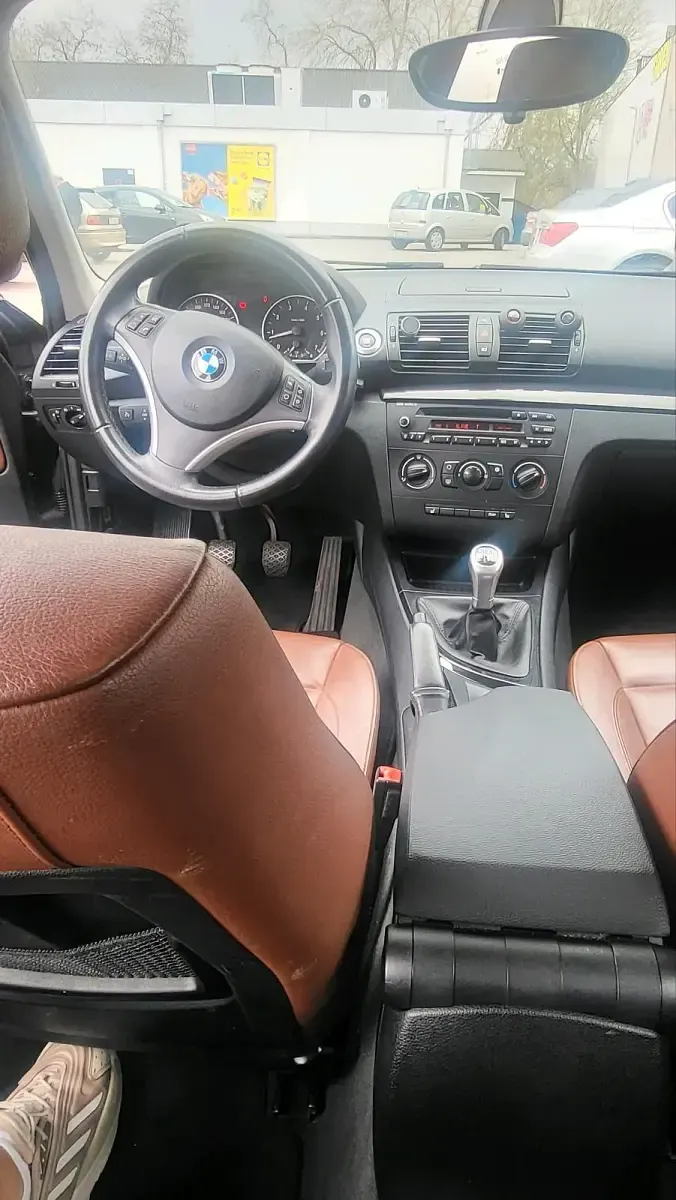 Gebraucht BMW 118 143 PS (105 kW) 2008 Braun Kleinwagen