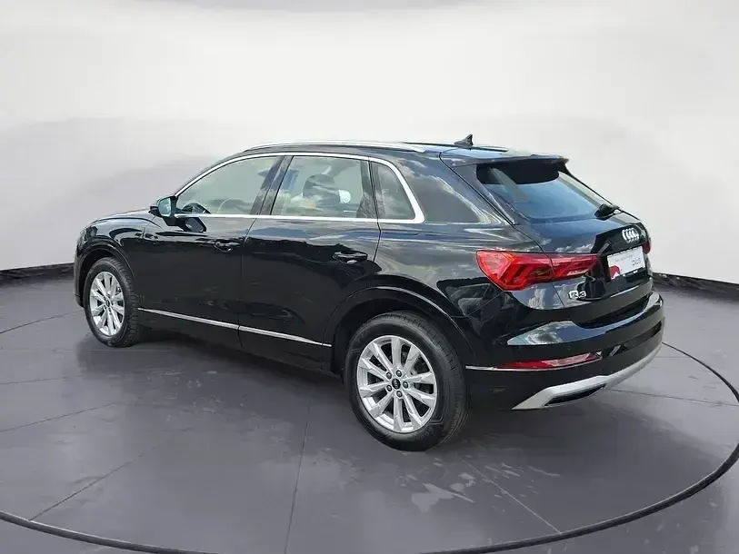 Gebraucht Audi Q3 Advanced Plus 150 PS (110 kW) 2022 Schwarz SUV