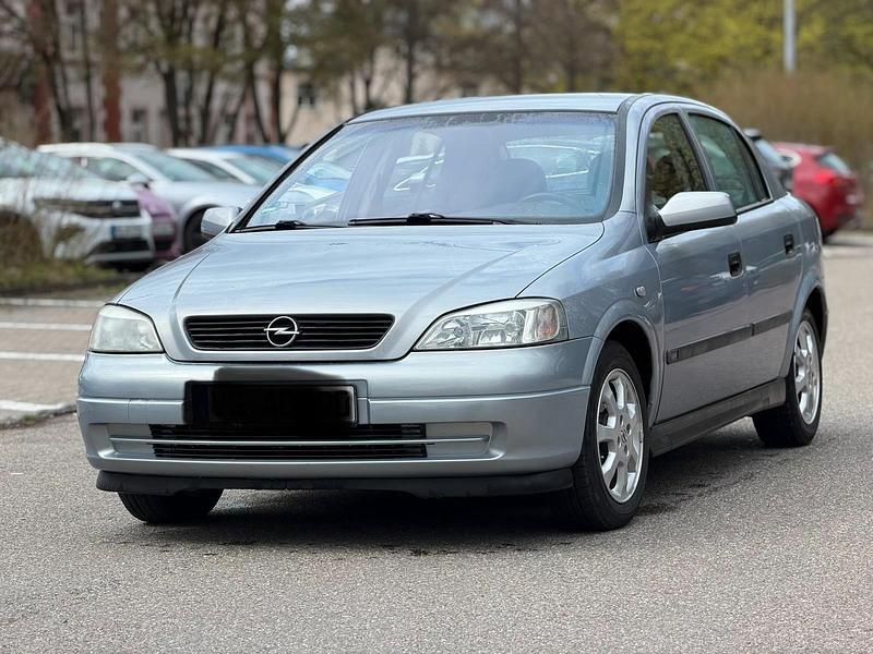 Gebraucht Opel Astra 105 PS (77 kW) 2001 Blau Kleinwagen