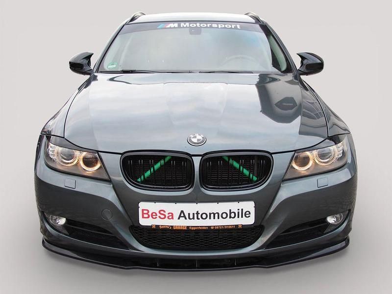 Gebraucht BMW 318 Comfort Edition 143 PS (105 kW) 2012 Schwarz Kombi