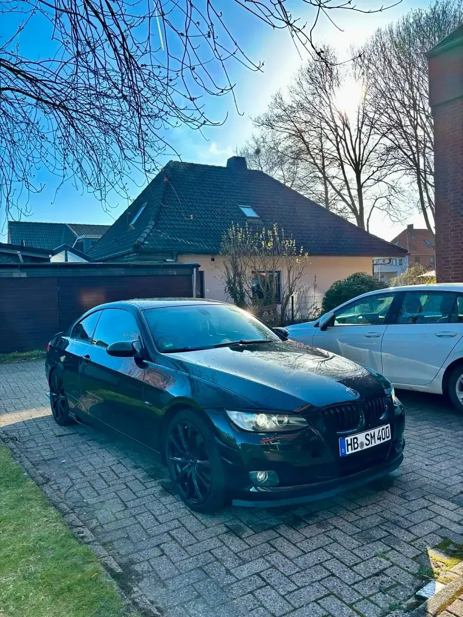 Gebraucht BMW 325 218 PS (160 kW) 2007 Schwarz Coupé
