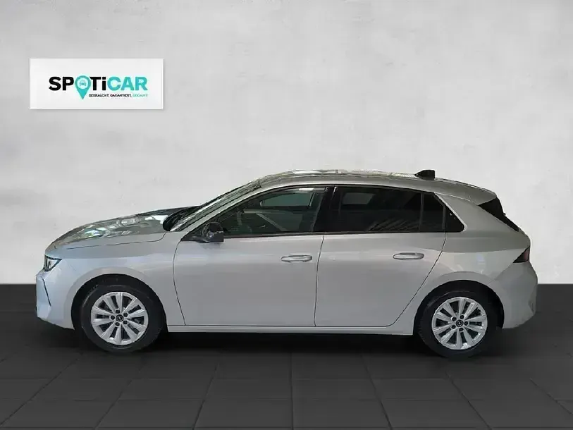 Gebraucht Opel Astra Elegance 131 PS (96 kW) 2024 Silber Limousine