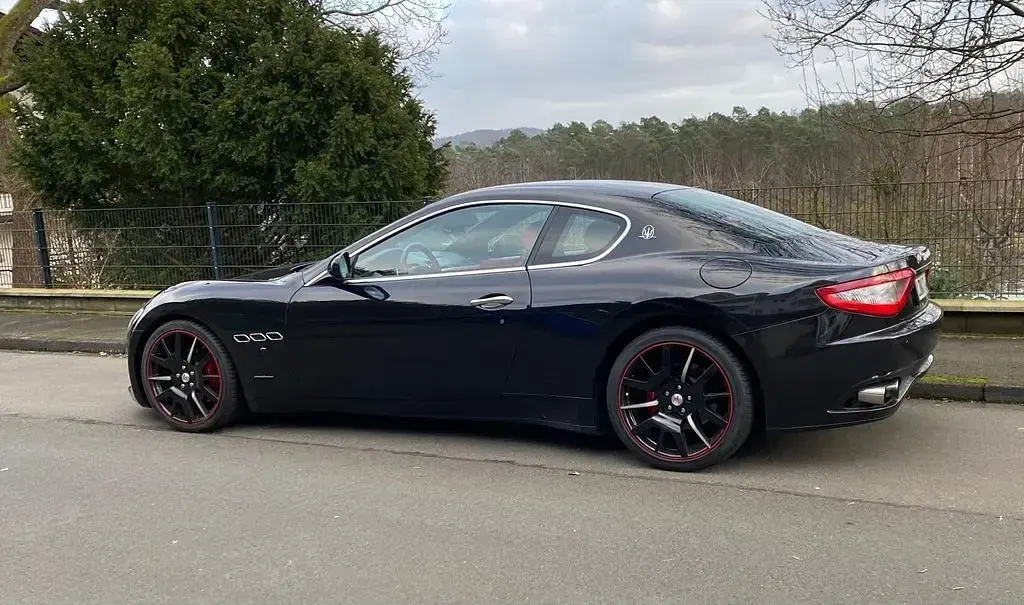 Gebraucht Maserati Granturismo 405 PS (297 kW) 2007 Schwarz Coupé