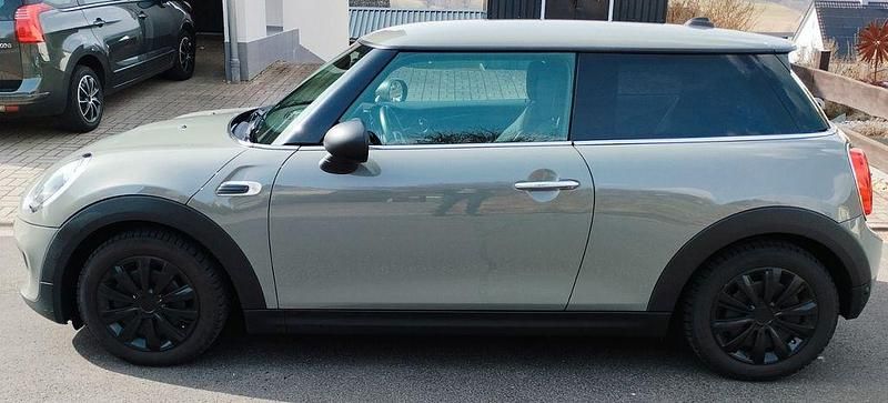 Gebraucht Mini ONE 102 PS (75 kW) 2019 Grau Kleinwagen