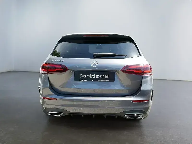 Gebraucht Mercedes B250e AMG 218 PS (160 kW) 2022 Andere Kleinwagen