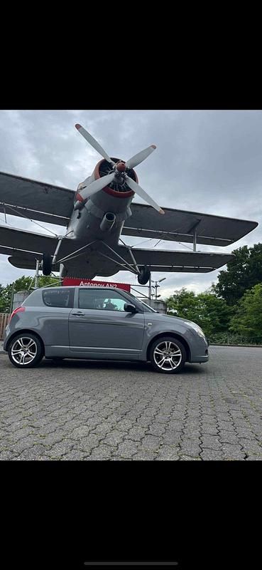 Violet Gebraucht 2007 Suzuki Swift Kleinwagen | 2.900 € (Teuer) - Bild 1/4