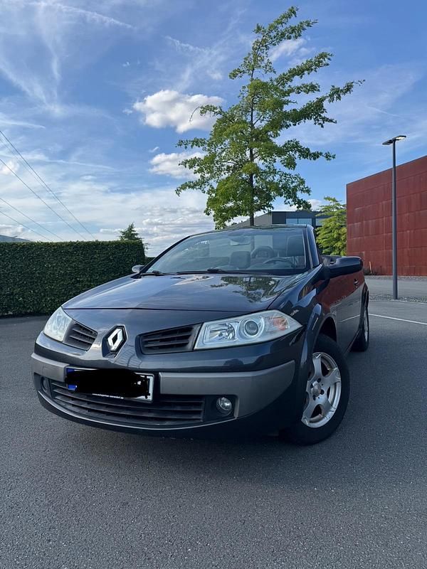 Schwarz Gebraucht 2006 Renault Mégane Cabriolet Cabrio | 2.250 € - Bild 1/4