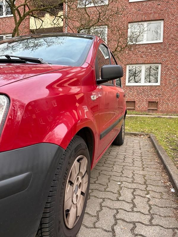 Gebraucht Fiat Panda 54 PS (39 kW) 2009 Rot Kleinwagen