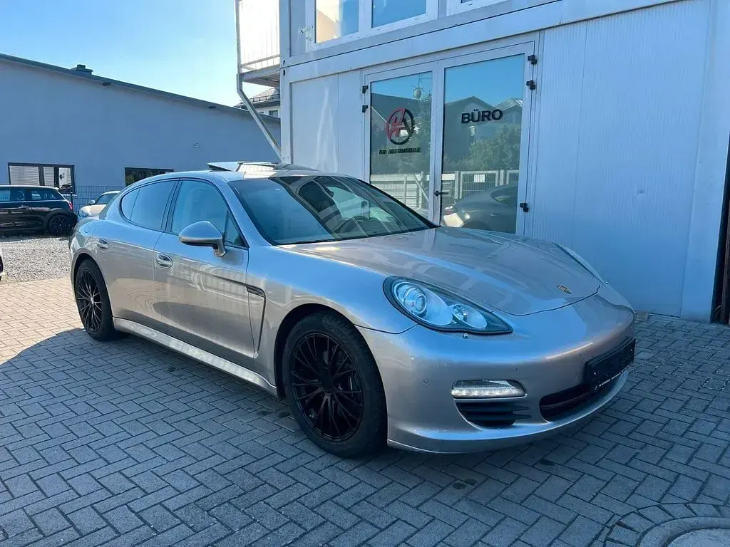 Occasion Porsche Panamera 250 ch (183 kW) 2011 Argent Citadine
