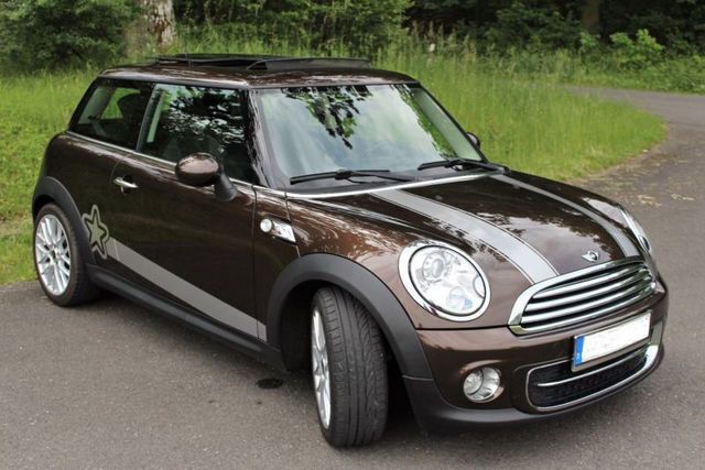 Gebraucht Mini Cooper D 112 PS (82 kW) 2010 Braun metallic Kleinwagen